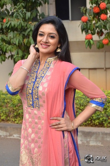 Vimala-Raman-At-Om-Namo-Venkatesaya-Movie-Press-Meet